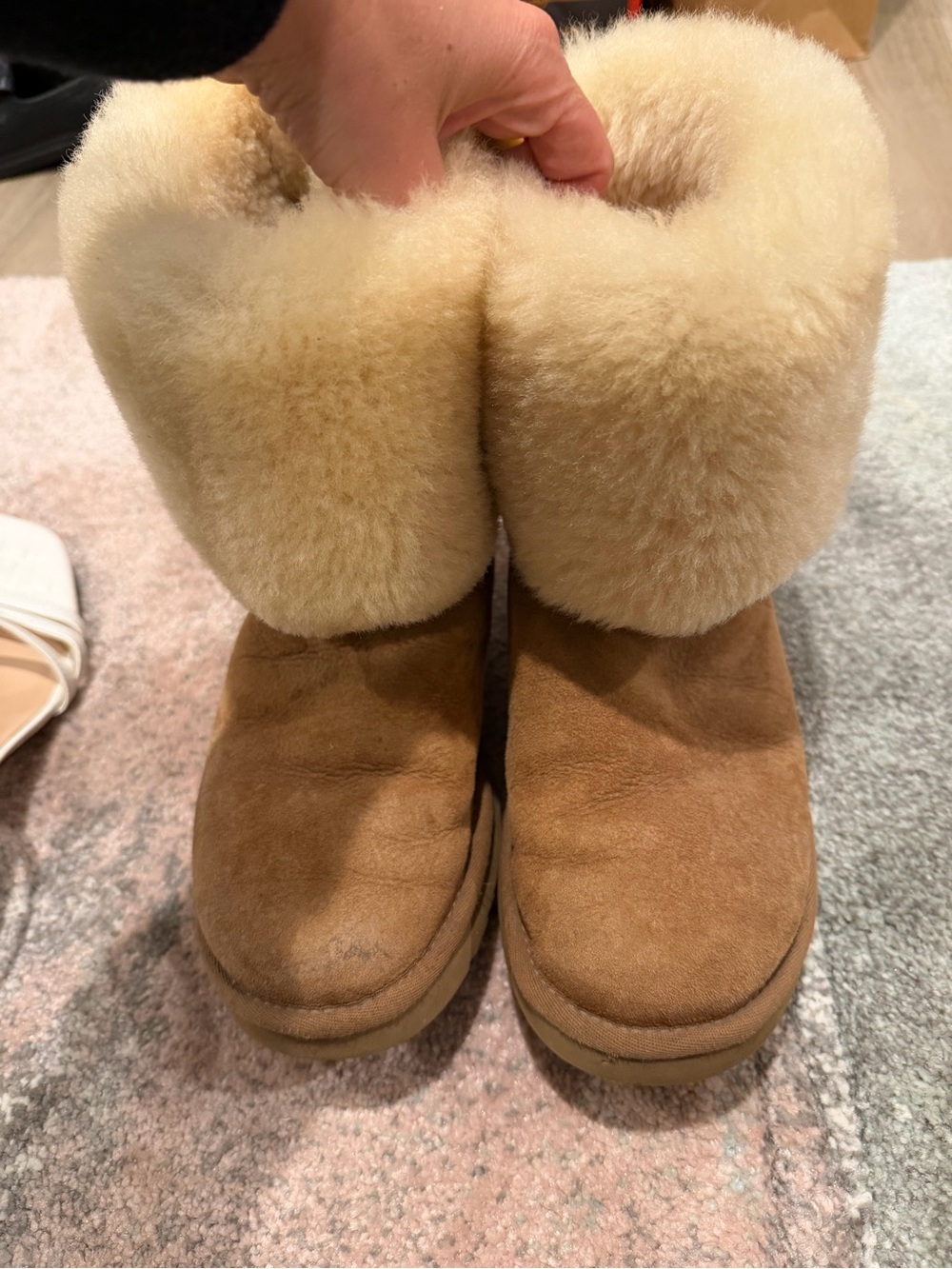 UGG Chestnut Suede Shearling Short Winter Boots